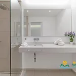 Ourmadeira - Heights Villa Calheta (Madeira)