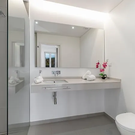 Villa Ourmadeira - Heights, Modern Calheta (Madeira)