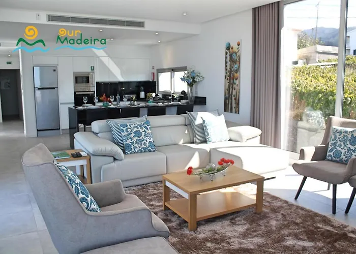 Ourmadeira - Heights, Modern Calheta (Madeira)